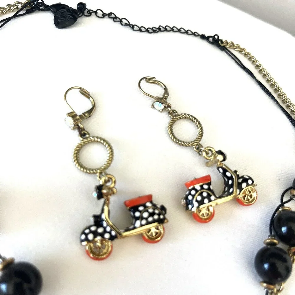 Betsey Johnson Scooter Necklace & Earring Set - Picture 2 of 3